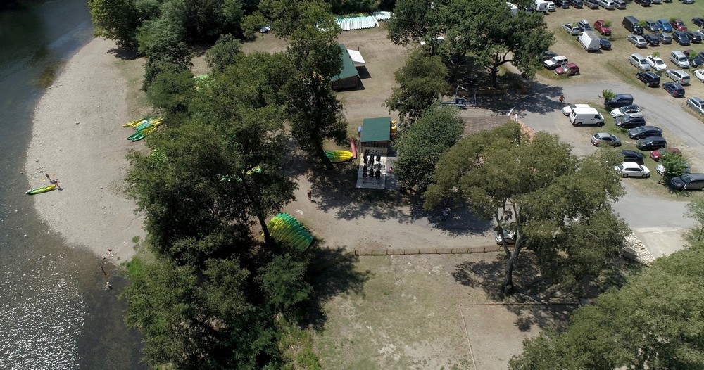 Base nautique Cie Canoë Chassezac Base nautique Cie Canoë Chassezac