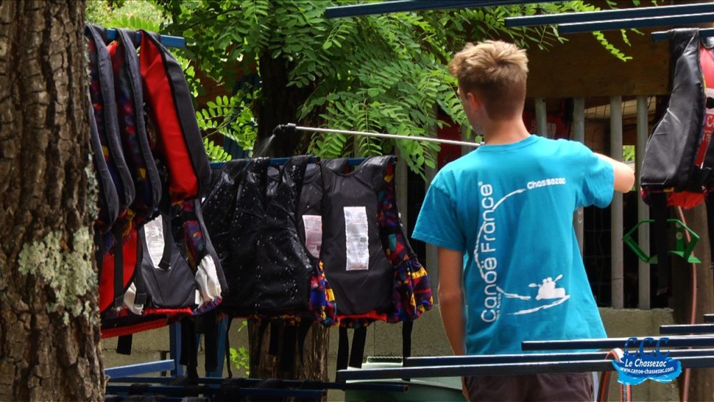 Lavage des Gilets après chaque utilisation Lavage des Gilets après chaque utilisation